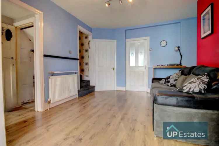 2 Bedroom Terraced House to Rent No Chain Extended Garden