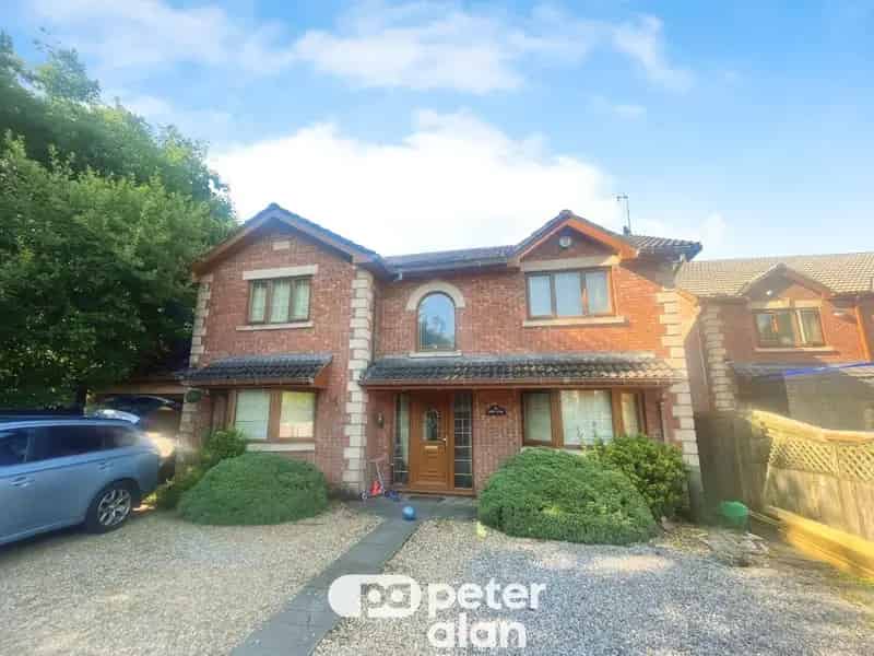 Four Bedroom Detached House To Rent