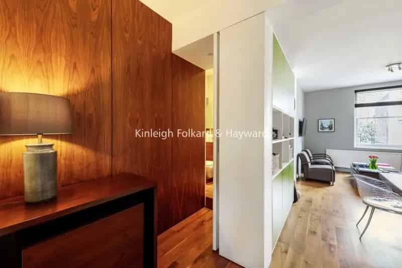 593 sq ft One Bedroom Apartment For Sale