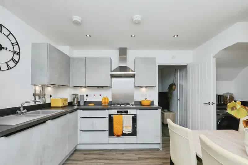 2 Bed Semi-Detached Home with Ensuite and Stunning Views