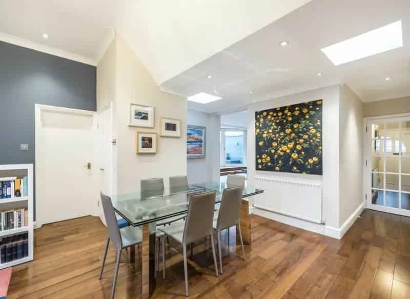 Luxury 3-Bedroom Flat in Wimbledon with Garden Terrace