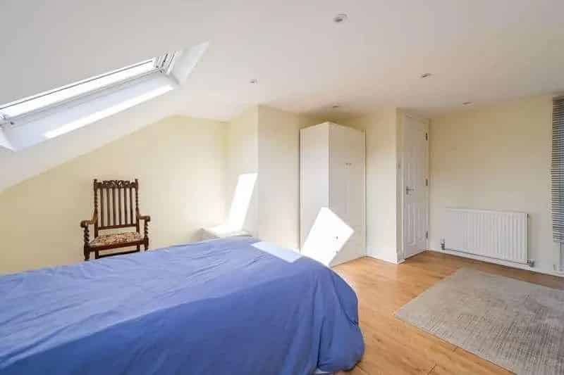 4 bed house for sale