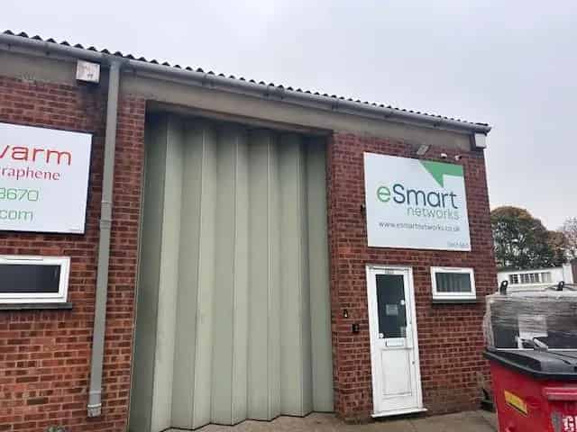 9 Industrial Units with Loading Doors and Parking