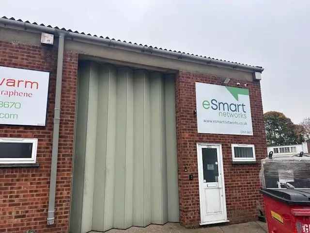 9 Industrial Units with Loading Doors and Parking
