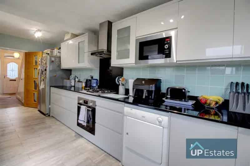3 Bedroom End Terrace House for Rent Poets Corner Coventry