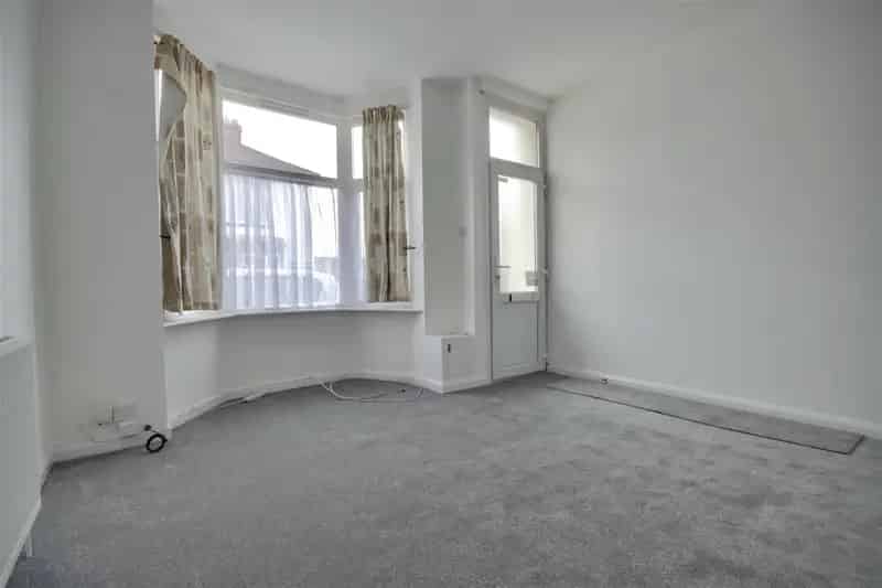 3 Bedroom Terraced House to Rent Chain Free