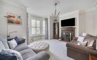 Elegant Exmouth Home Four Double Bedrooms Modern Kitchen Garden Garage