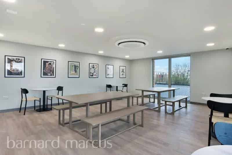 Luxury Studio Apartment Feltham All Bills Included Gym Cinema Roof Terrace