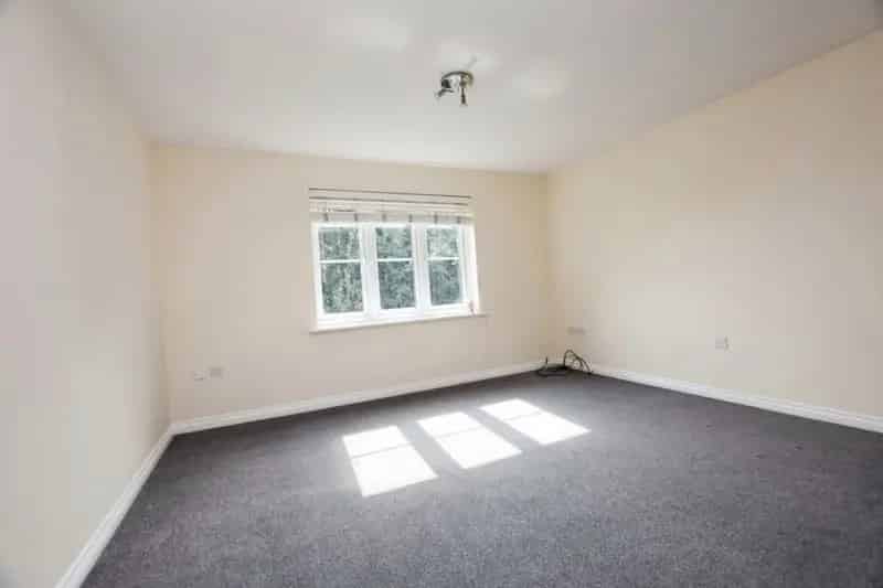 2 Bedroom Flat To Rent Available 21092025