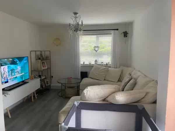 3 Bed New Build House Near M1 and Barnsley Hospital