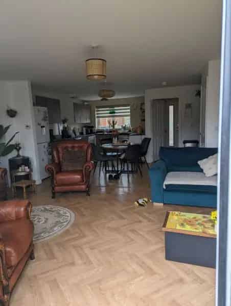 7 Year Old Immaculate Home Ensuite Upstairs Bathroom Downstairs Toilet