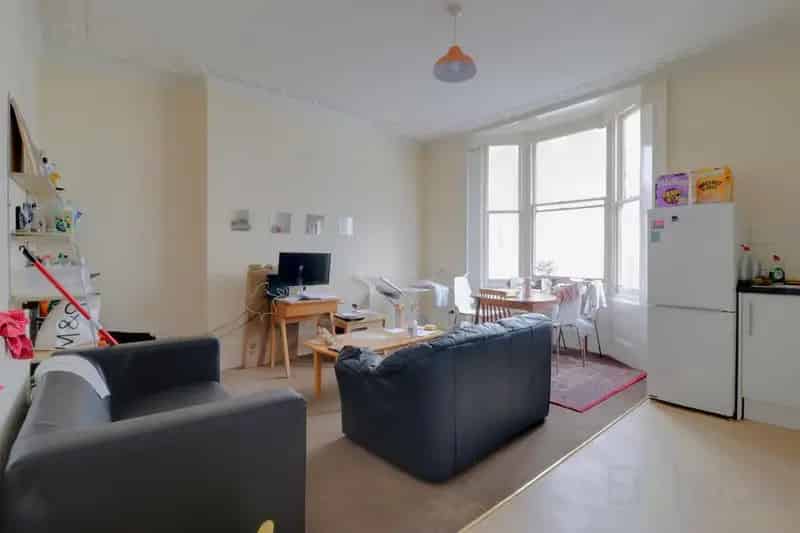 4 Bedroom Student Maisonette near Kemp Town Seafront