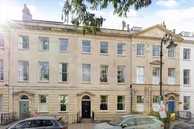 Georgian Townhouse in Clifton Village Bristol