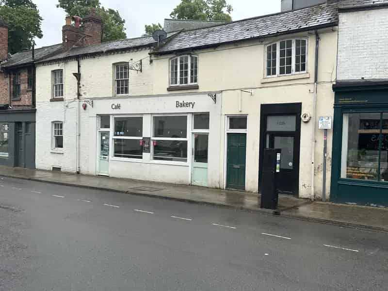 Former Sandwich Shop - 443 sq ft - Various Uses