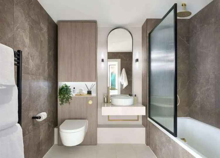 3 Bed Flat for Sale in Wandsworth - Luxury Amenities & High Rental Yields