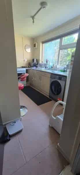 2 Bed Apartment Near Town Centre - Fresh Start Opportunity
