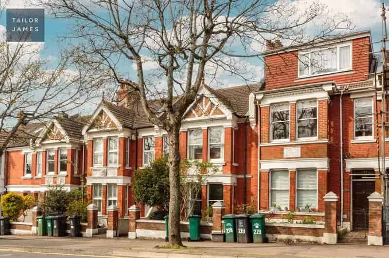3 Bedroom Maisonette for Sale
