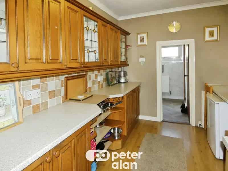 2 bedroom terraced house