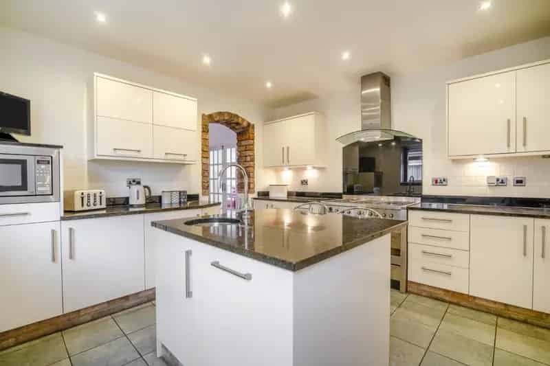 3 Bedroom Detached House for Sale in York