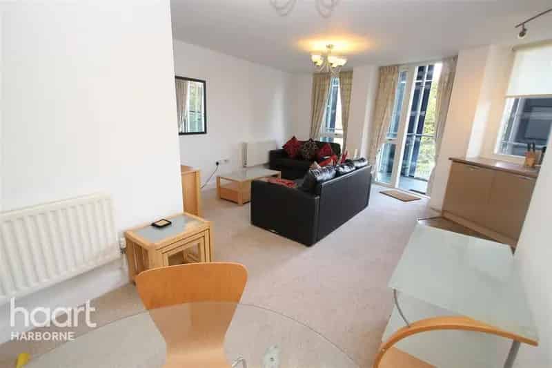 2 Bedroom Apartment to Rent in Birmingham City Centre