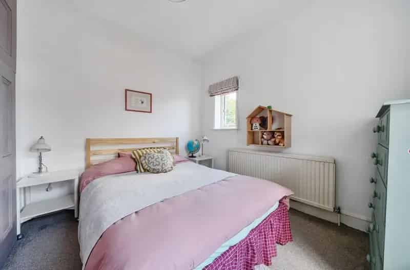 4 Bed House for Sale in Andover