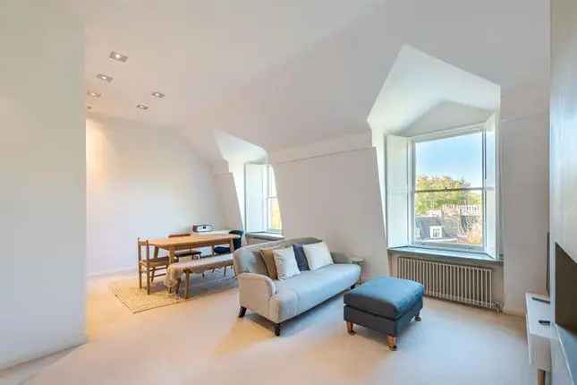 Flat for sale in Gledhow Gardens, South Kensington, London SW5