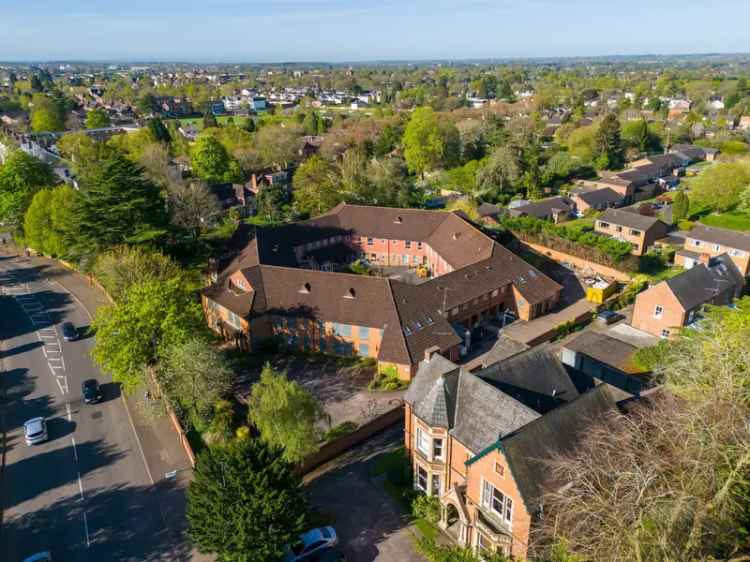  For Sale in Lillington Road, Warwick, England