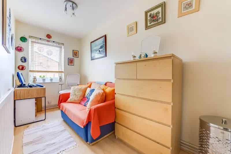 3 Bedroom Maisonette Near Homerton Overground
