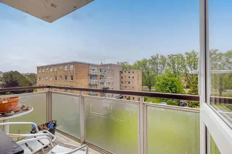 3 Bedroom Apartment for Sale Near Gartnavel and QEUH Hospitals