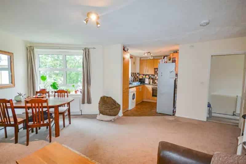 4 Bedroom Furnished Maisonette To Let Near Exeter Quayside