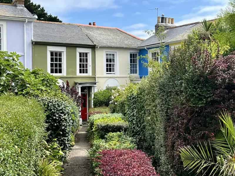 2 Bedroom Georgian Townhouse for Sale in Penzance