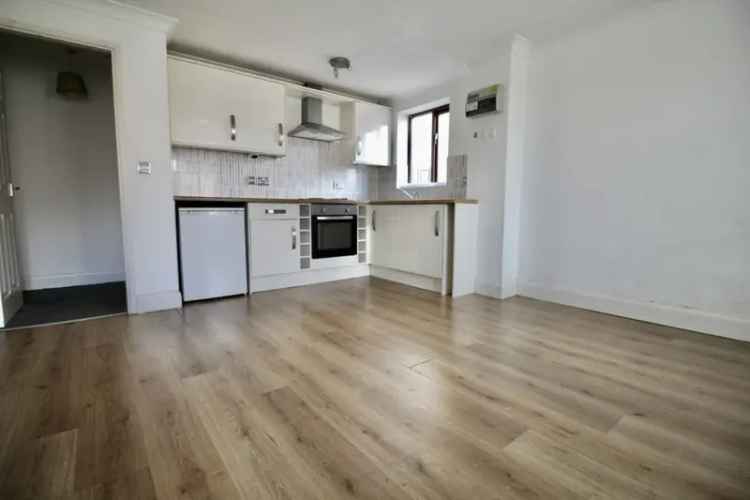 1 Bedroom Flat To Rent Available May 21 2025