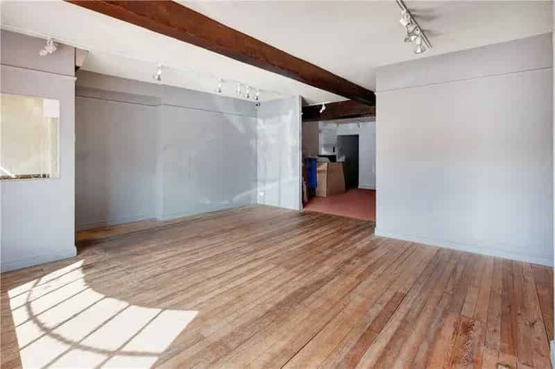 Grade II Listed Retail Property with Apartment - High Street Location