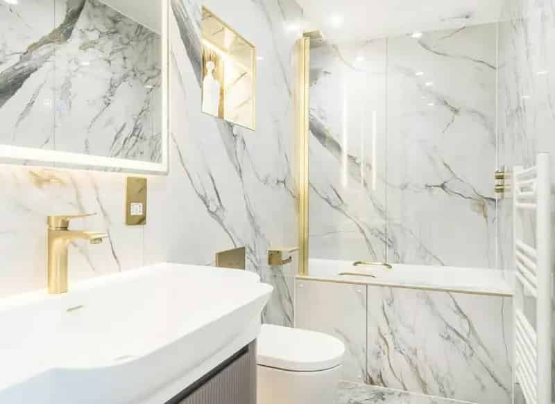 Flat For Sale , London, England