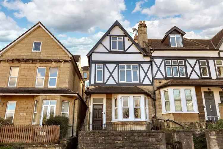 4 Bedroom End of Terrace House for Sale