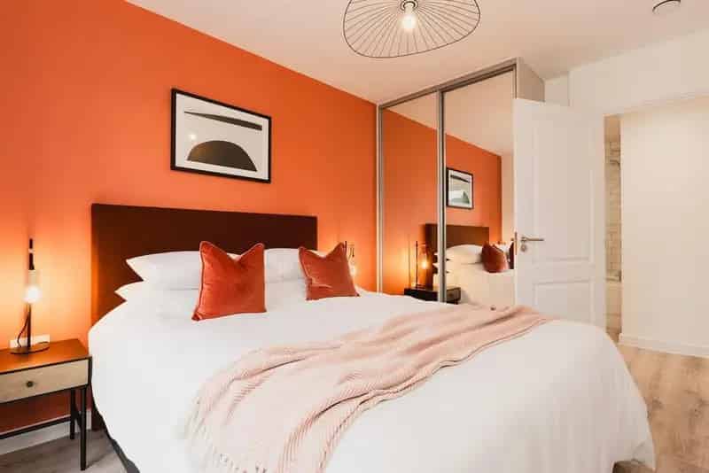2 Bedroom Serviced Apartment for Young Professionals