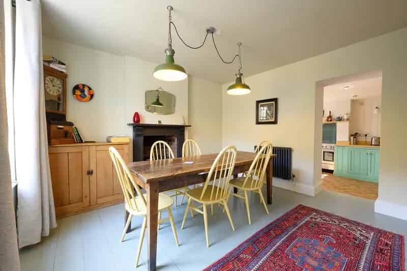 4 Bedroom Cottage for Sale
