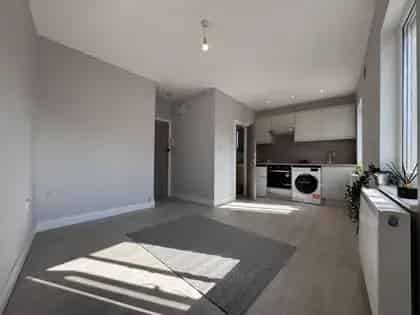 1 Room Flat 51m² Willesden Green Modern Refurbished Flat