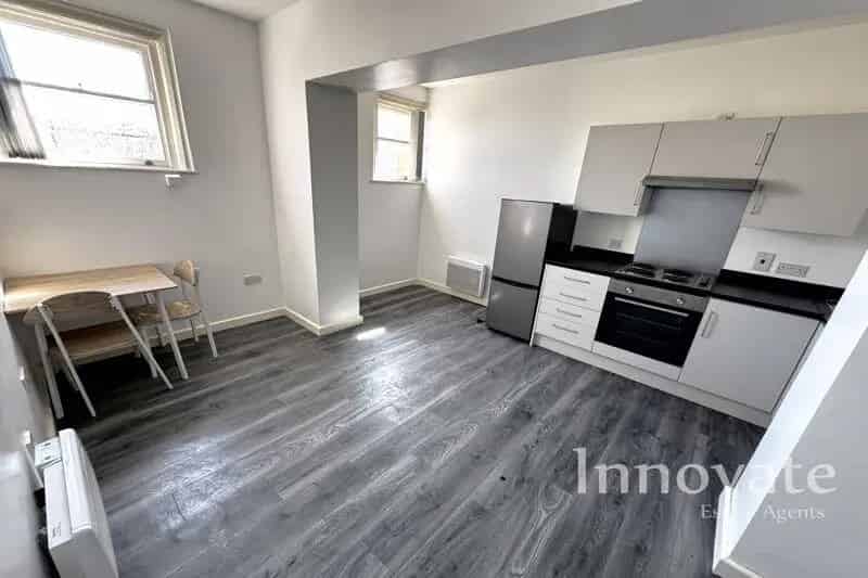 1 Bedroom Flat Smethwick Available Immediately