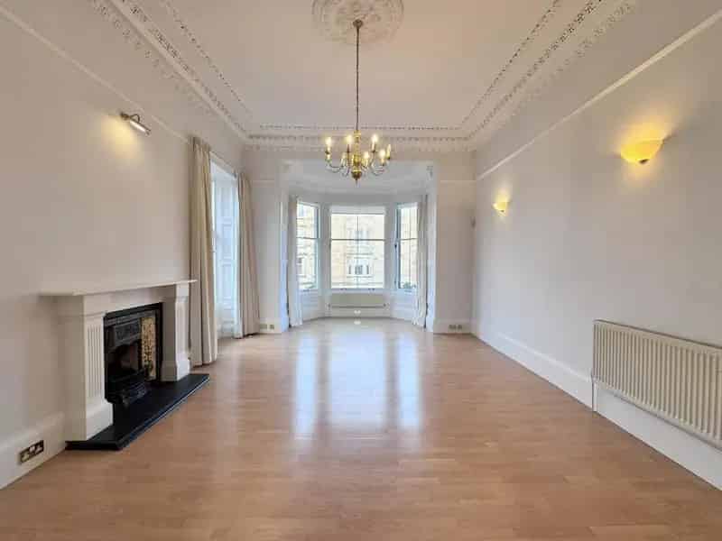 3 Bedroom Flat to Rent