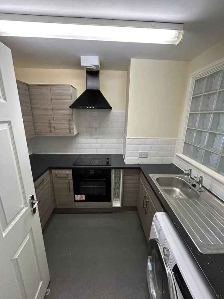 2 Bedroom Furnished Apartment to Rent