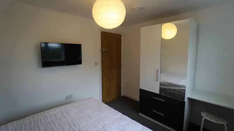 8 Bedroom Student House All Bills Included Near Filton Avenue