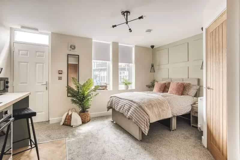 Studio to Rent