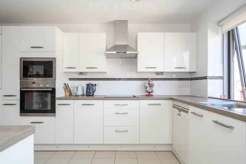 2 Bedroom Retirement Property House to Rent
