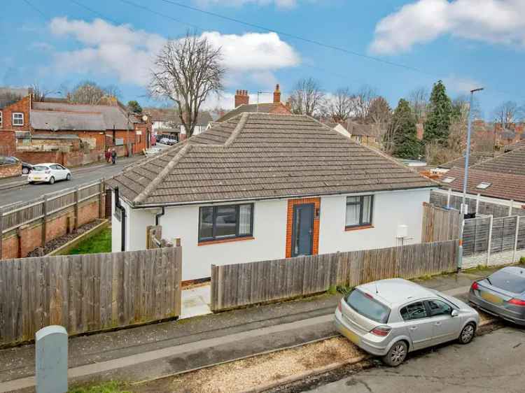  For Rent in Hallwood Road, Kettering, England