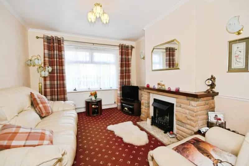 3 Bedroom House For Sale No Chain Extended Semi Detached Home