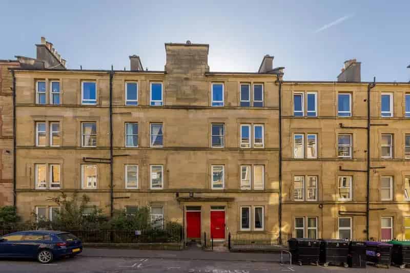 1 Bedroom Flat for Sale in Polwarth Edinburgh