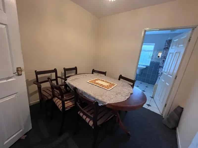 6 Bedroom House To Let For Students and Professionals