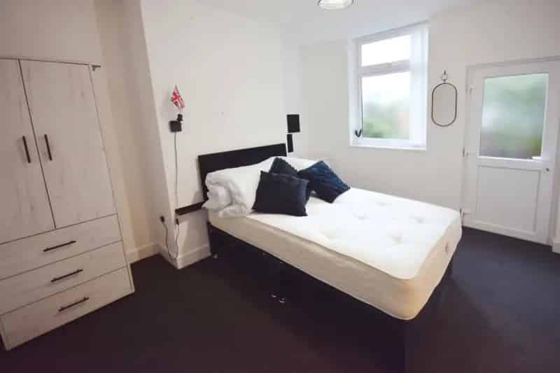 1 Bedroom Flat To Rent