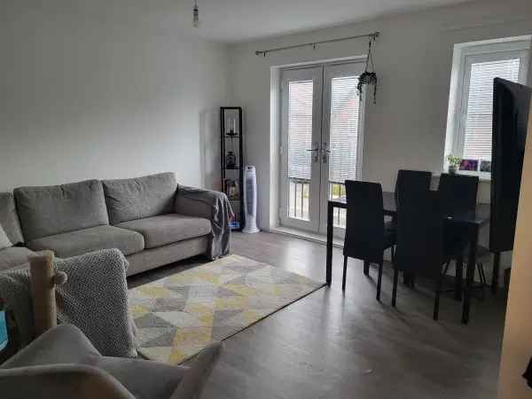 Flat For Rent in Adur, England